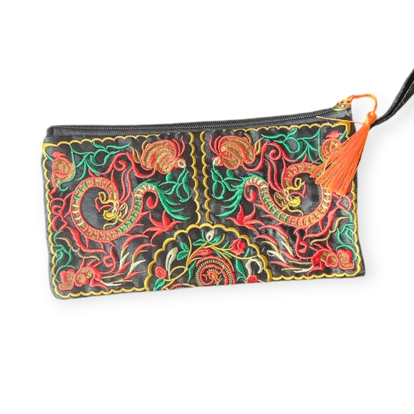 Embroidered Bag - Picture 2 of 4